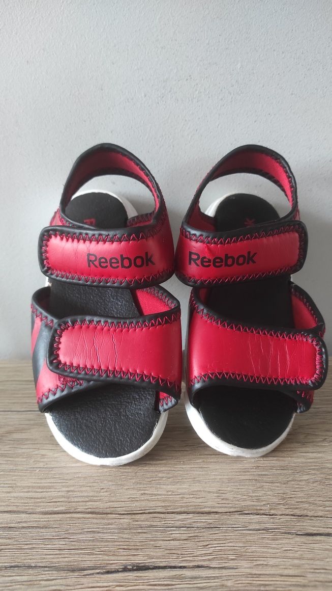 Sandały Reebok 24.5