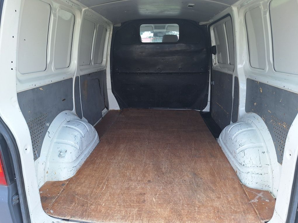 VW Transporter T5 1.9 tdi 3 osobowy zarej . PL FV23%