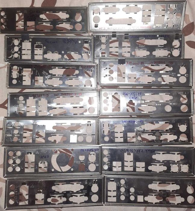 Рамка кріплення 478 сокету, O/I панелі в корпус