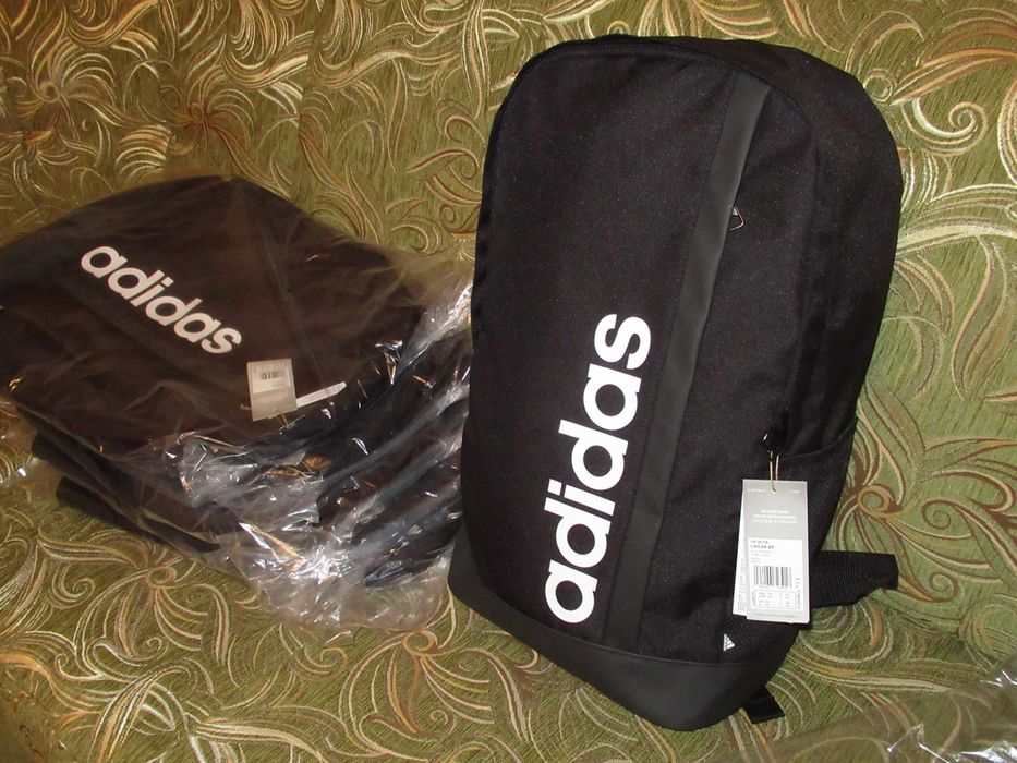 Рюкзак новий чорний Адідас Adidas GN2014 LINEAR BP оригінал