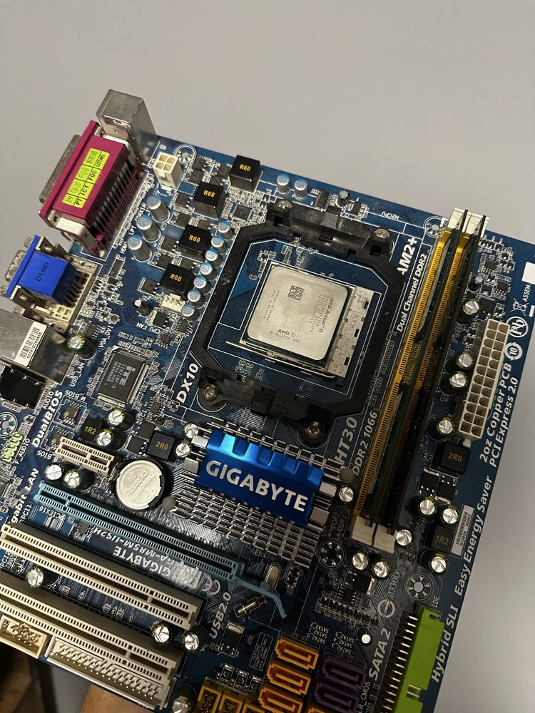 Матплата АМ2+ з Athlon 2 x2 240 + nVidia 8200 +4gb RAM ddr2 Samsung