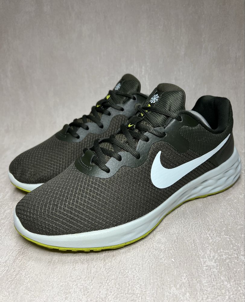 Кросівки Nike Revolution 6