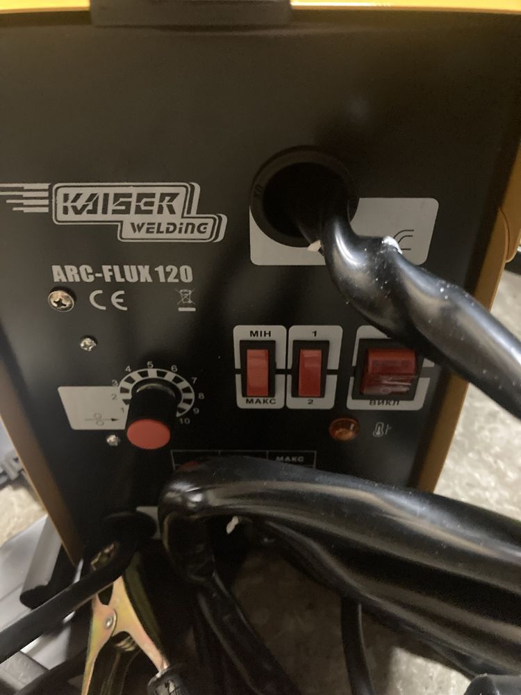 Зварювальний інверторний напівавтомат Kaiser Arc-Flux 120