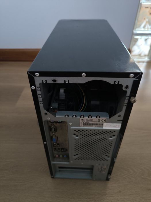 Vendo caixa Micro ATX Mithus64284477960067121