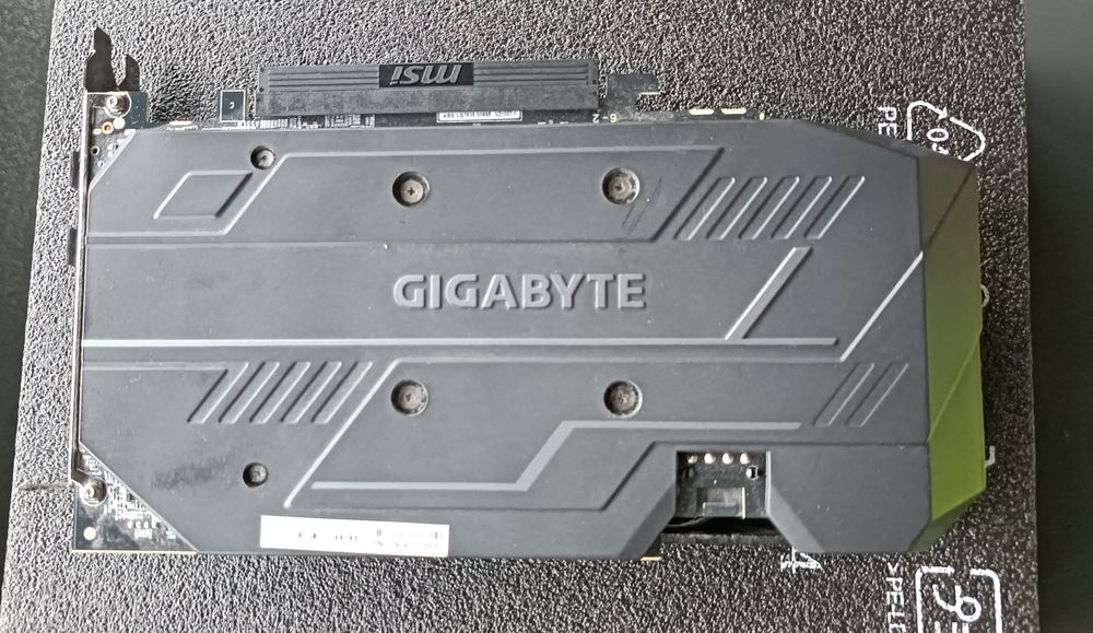Karta graficzna Gigabyte GeForce RTX 2060 6GB