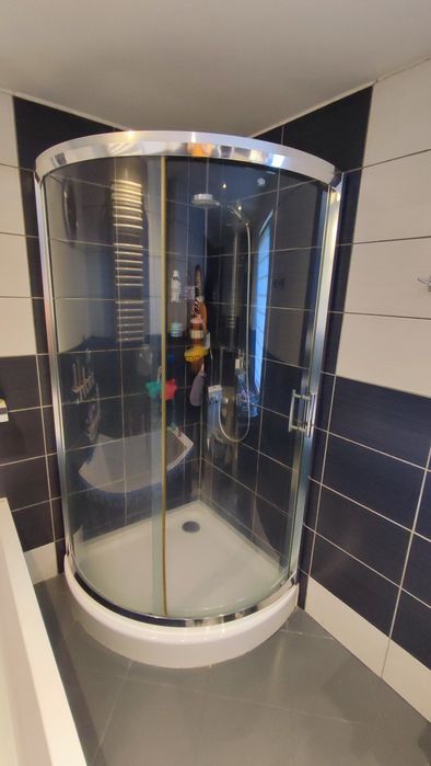 Sprzedam kabinę prysznicową 90 x 90 cm wraz z brodzikiem