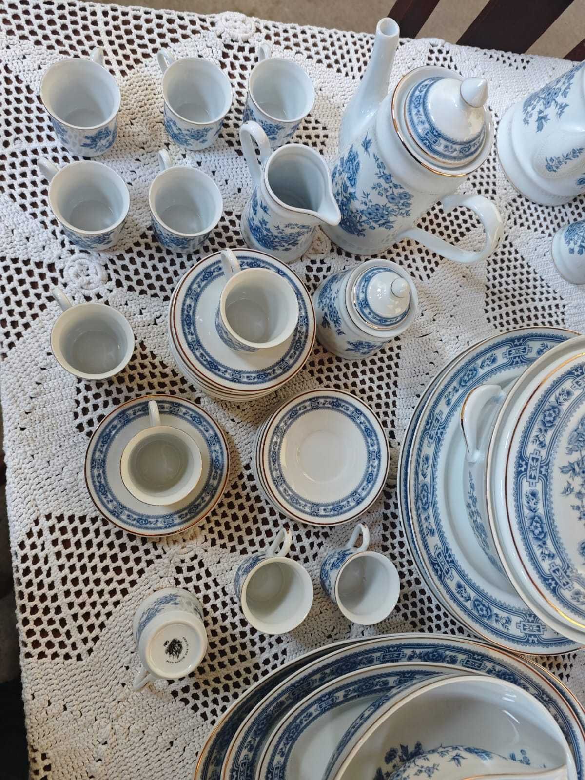 Conjunto de louça Porcelana Quinta Nova - Vista Alegre - NOVO