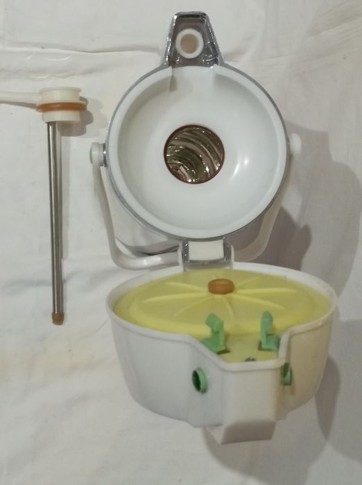 Термос на 2500 мл.