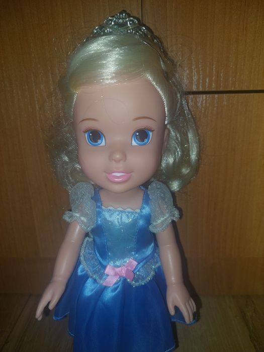 Lalka Kopciuszek