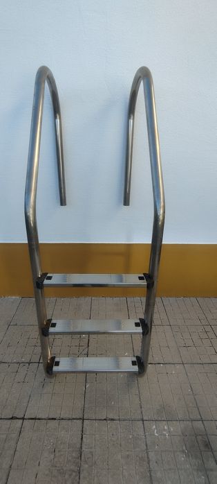 Escada piscina inox 3 degraus