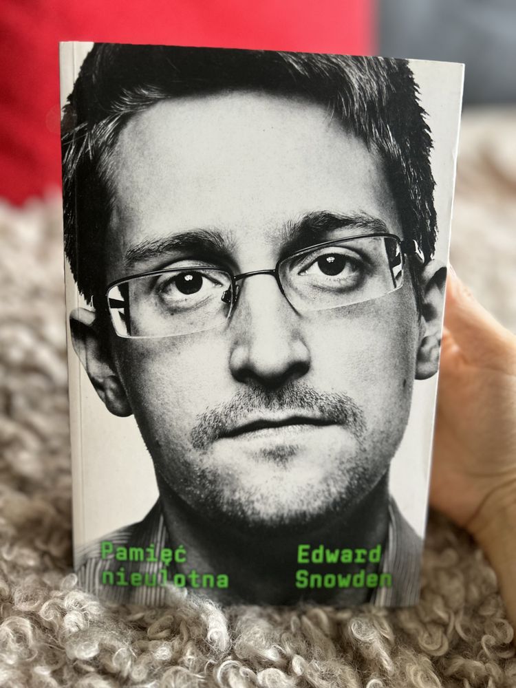 Pamięć Nieulotna - Edward Snowden