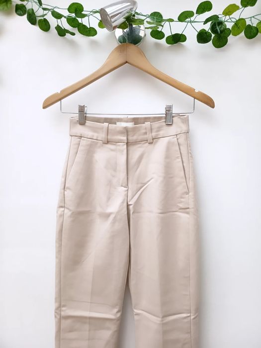 Calças Formais Claras