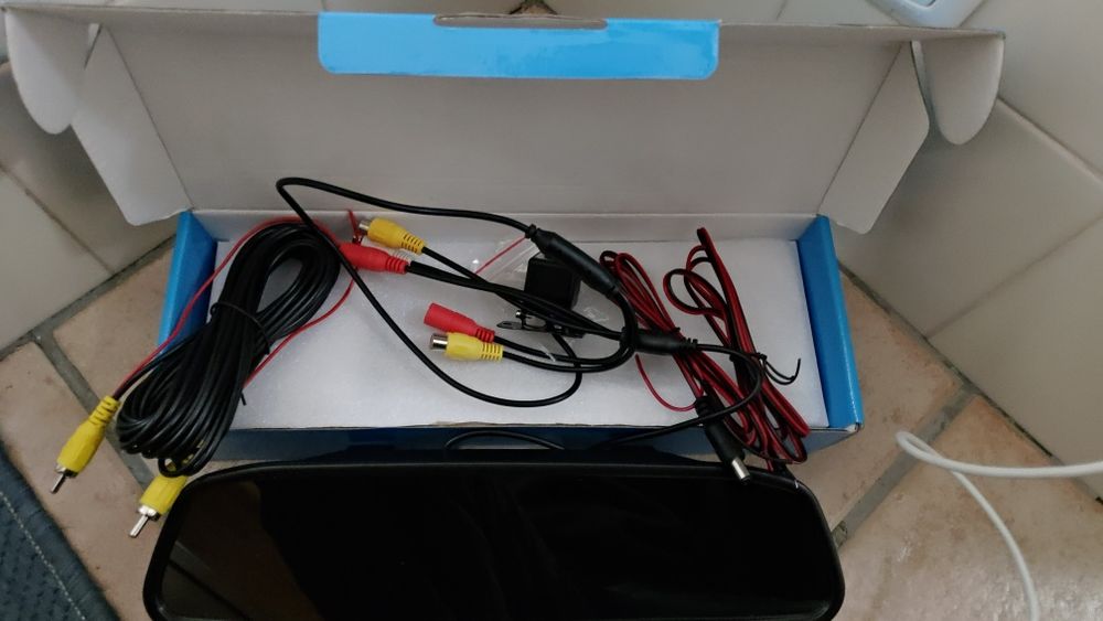 Câmera marcha-atrás + Espelho com Monitor Digital