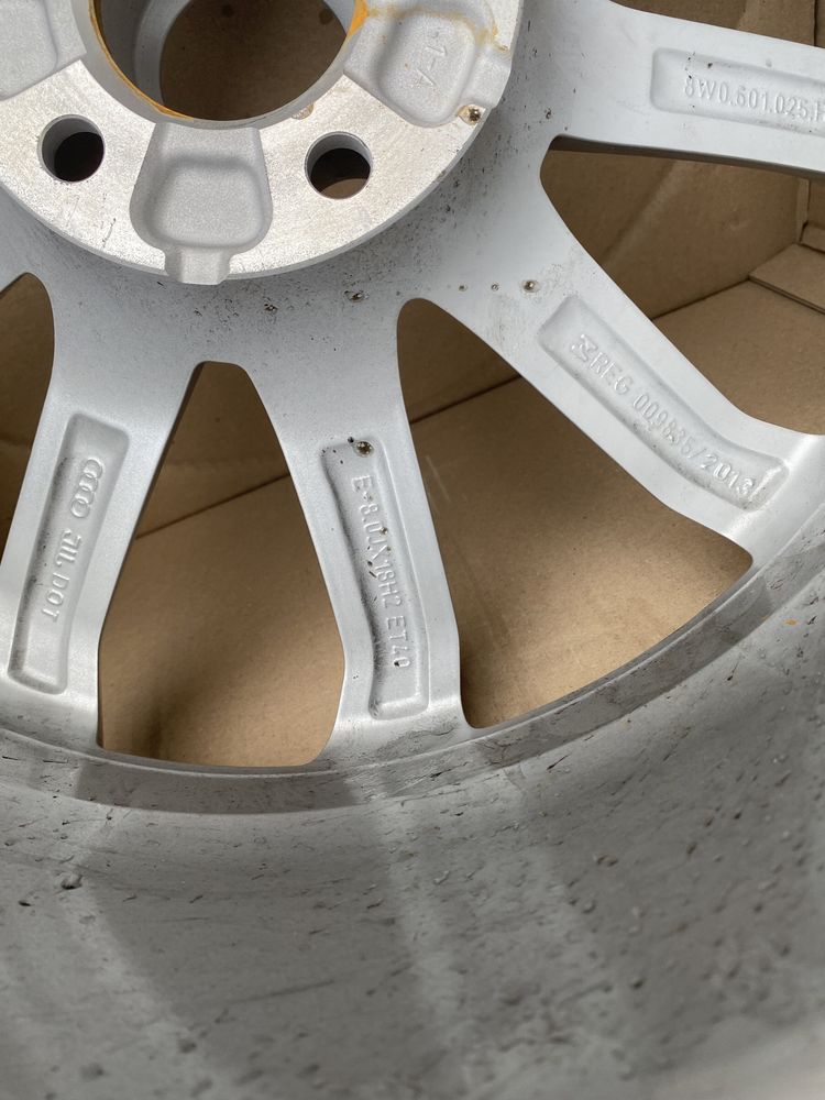 Felga 8,0x18 ET40 Audi A4 A5 8W0 oryginał
