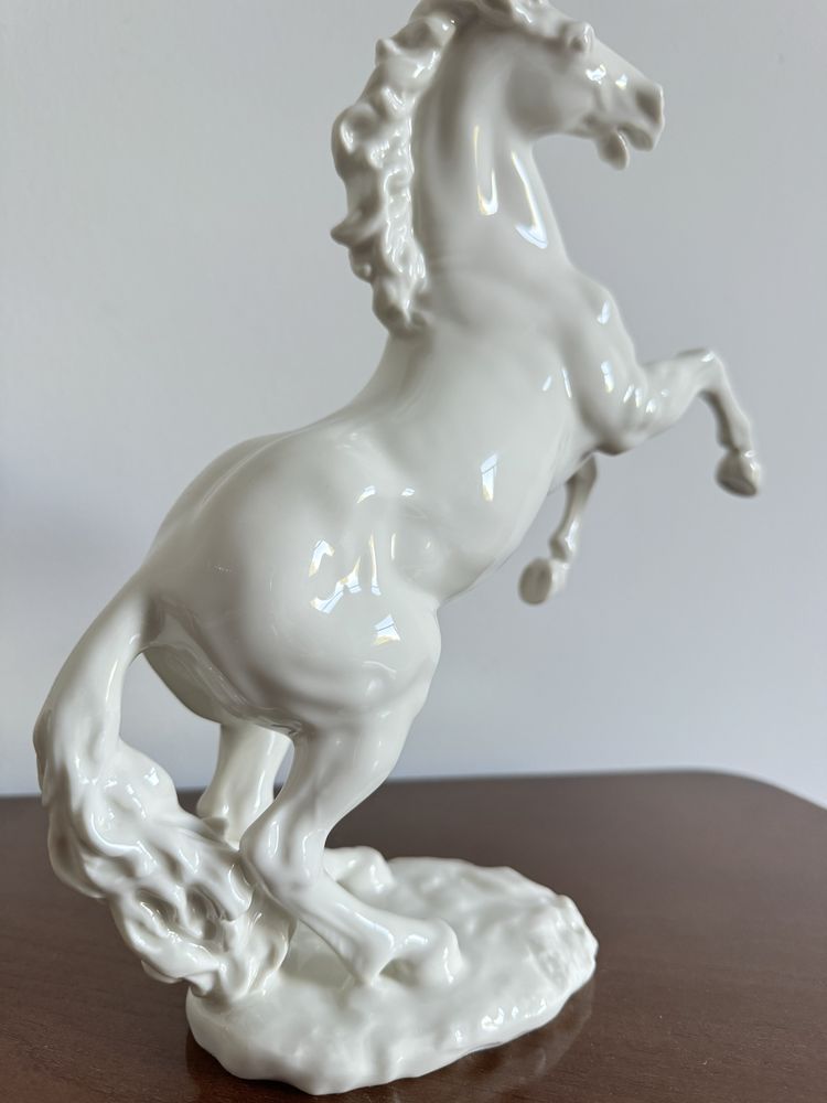 Figurka koń wierzchowiec Hutschenreuther projekt G. Granget