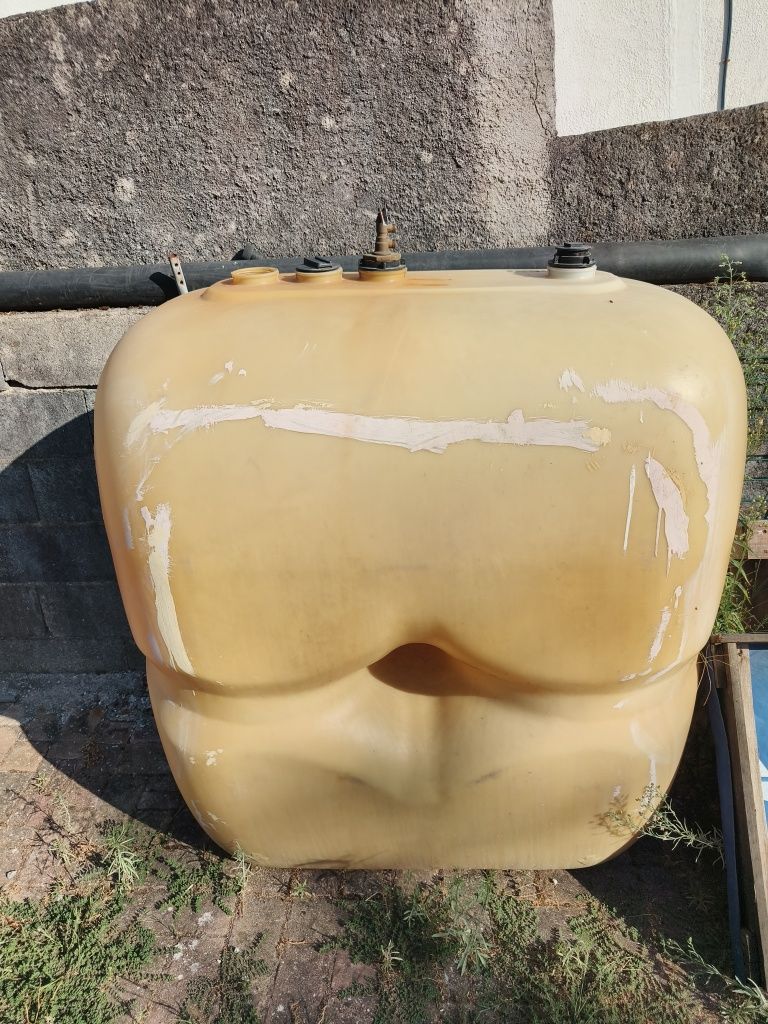 Depósito de mil litros