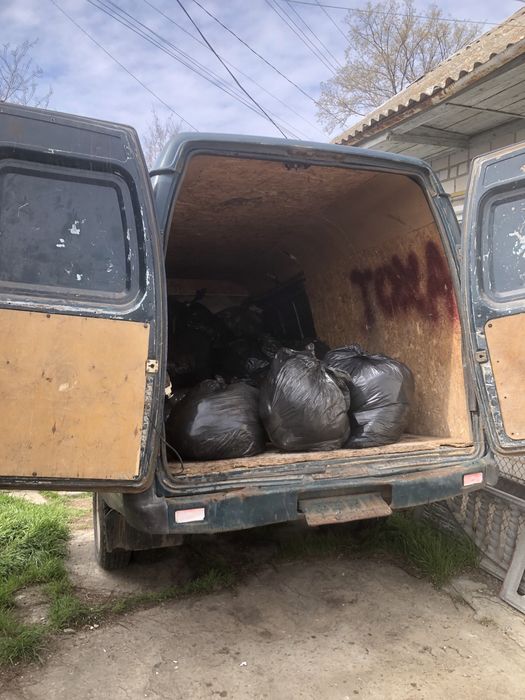 Вивезення хламу.  Вивіз сміття. Переїзди.