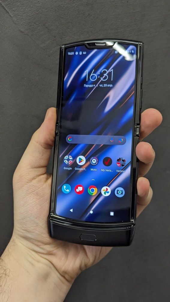 Розкладний  Motorola razr 2019 6/128GB Вау ефект