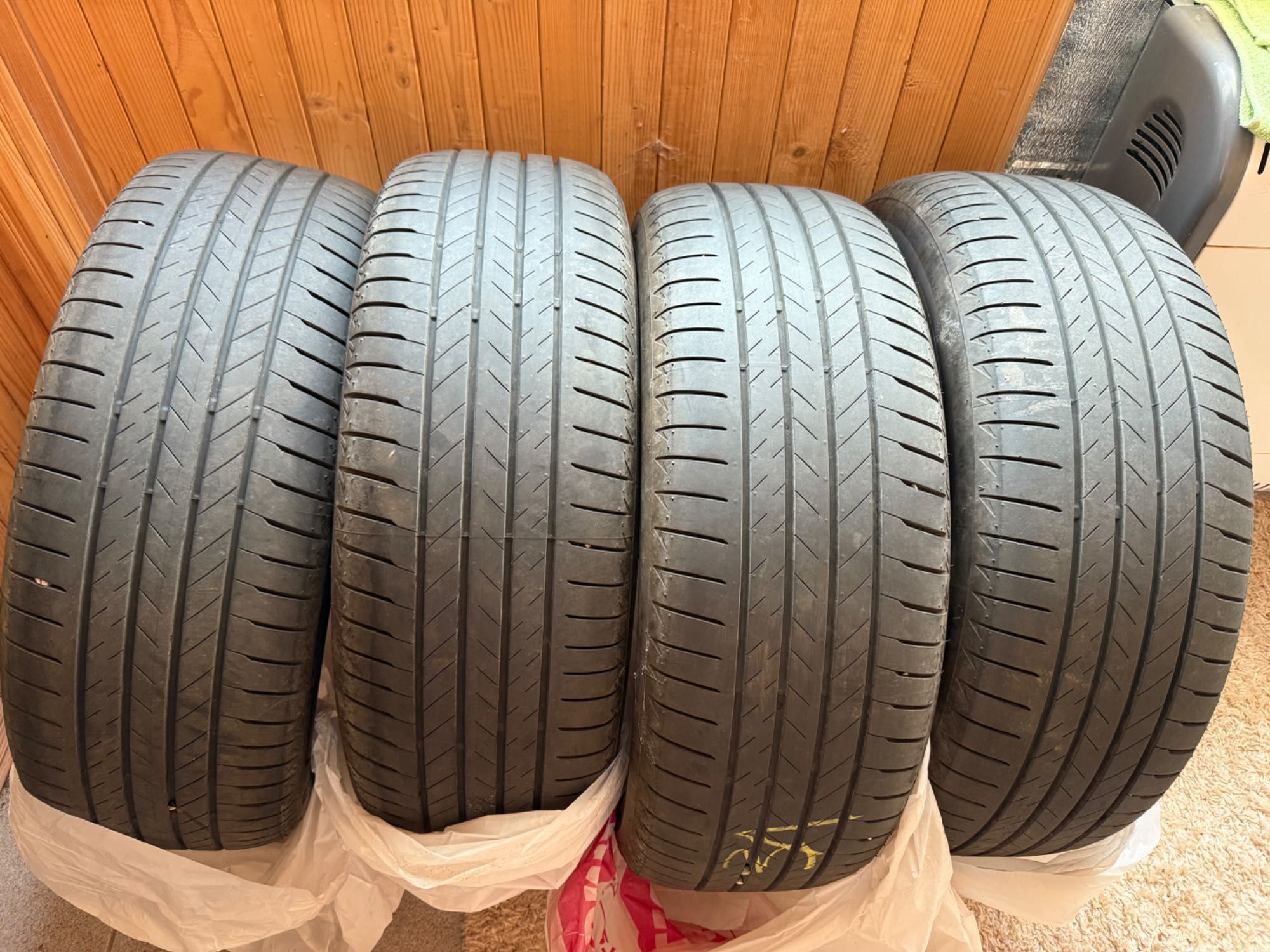 Шина Bridgestone 235/55 R19 літня 2024 р