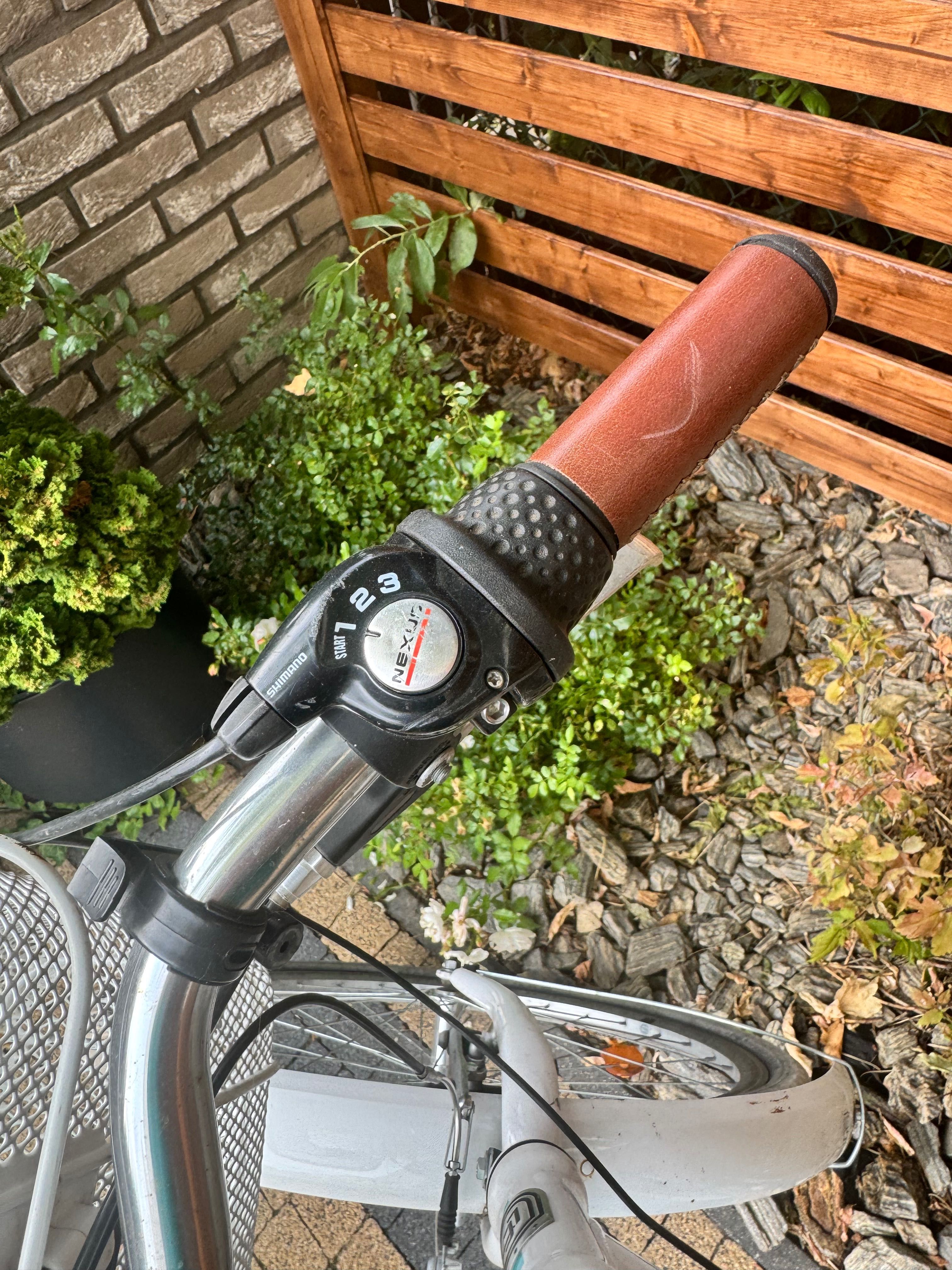 Rower LaGrand biały damski/ młodzieżowy