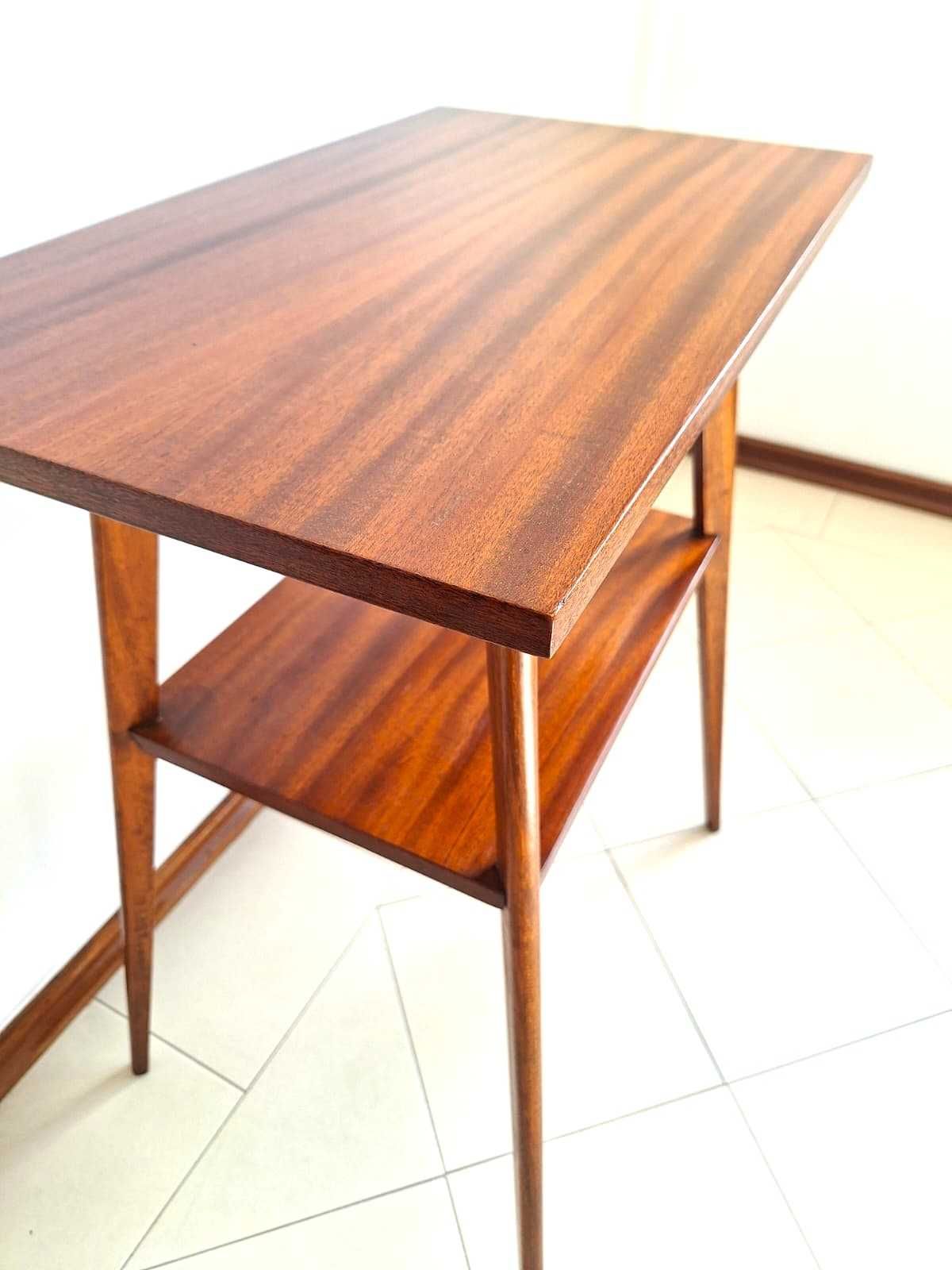 Mesa de apoio / TV / Lateral, vintage 60s. Side table / TV 60s