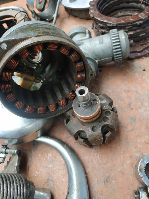 Продам запчасти для насоса вибрационного