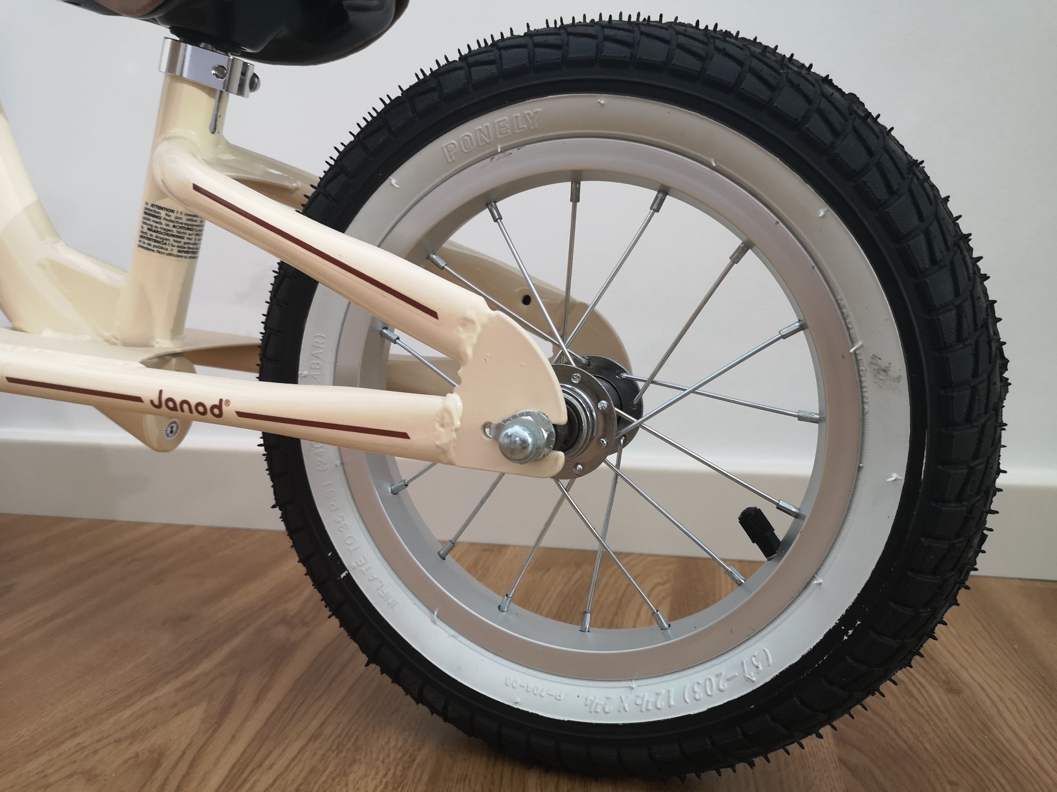 Janod - Metal Balance Bike - Bicicleta de equilíbrio sem pedais