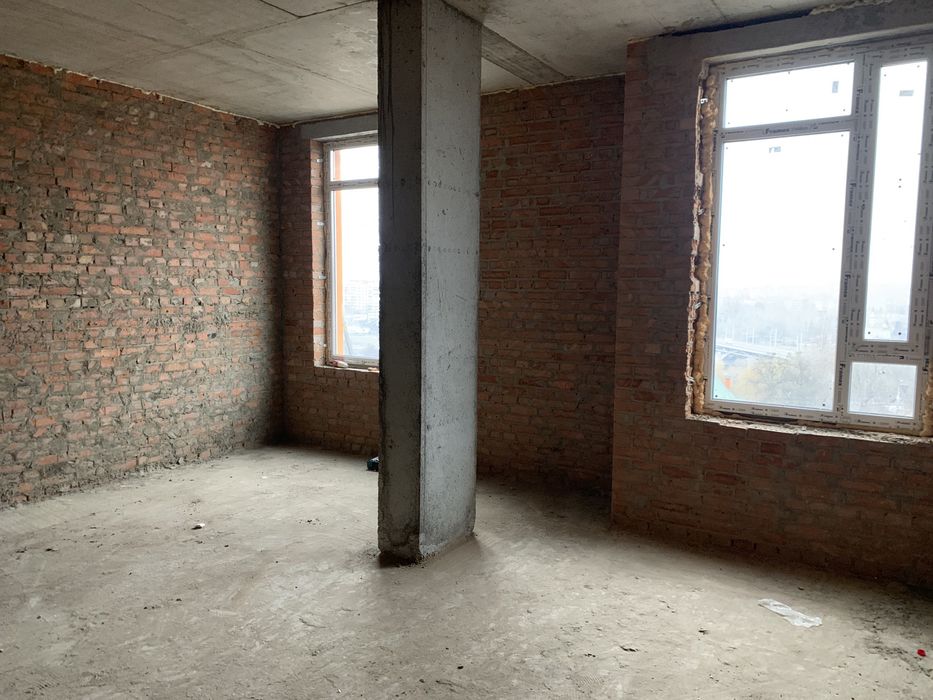 Продаж 1к квартири 45.05 кв. м на вул. Івана Богуна 27А