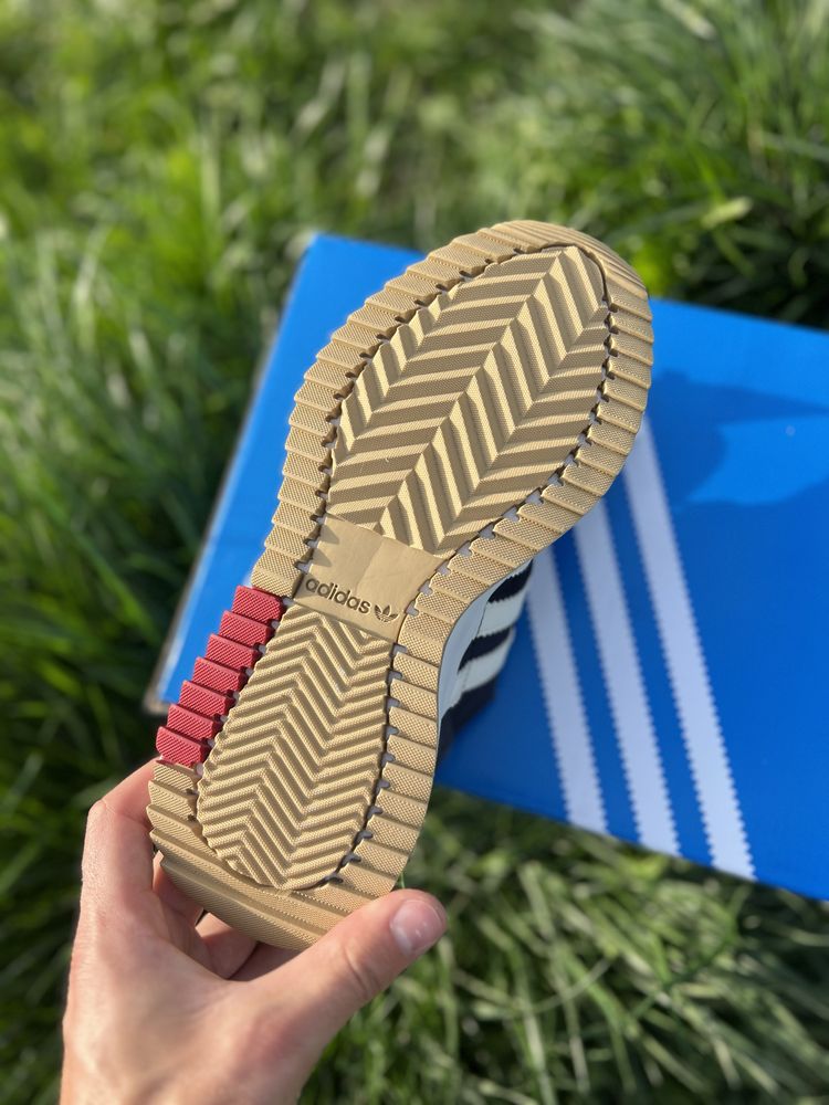 Кросівки Adidas Retropy F2  36 розмір 22-22.5 см