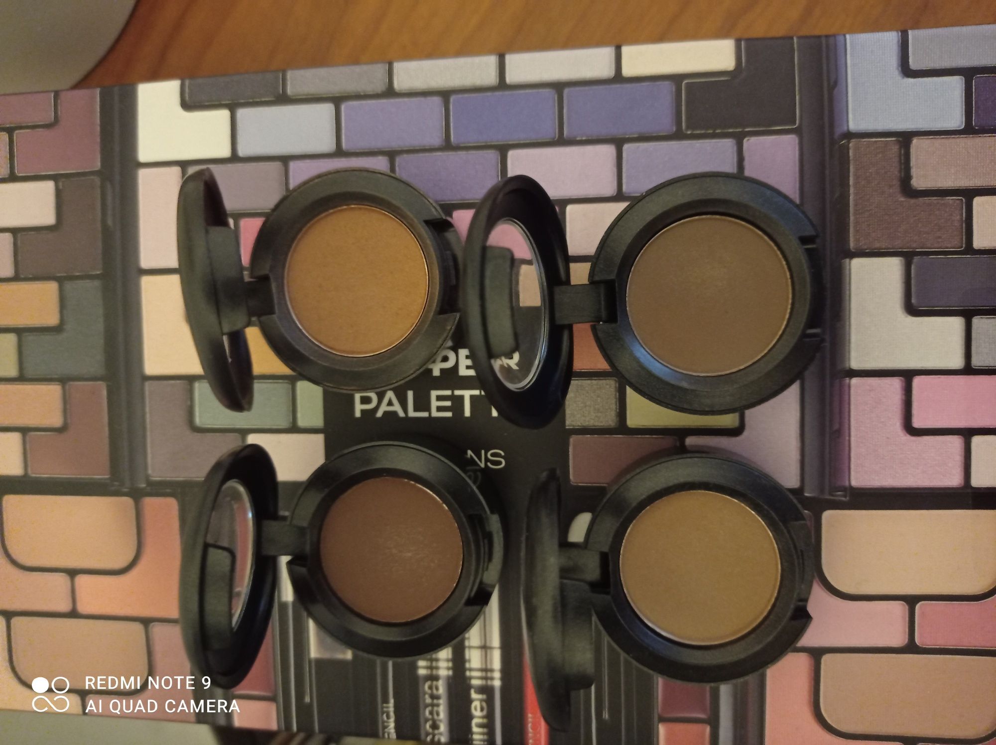 Sombras de olhos da MAC.