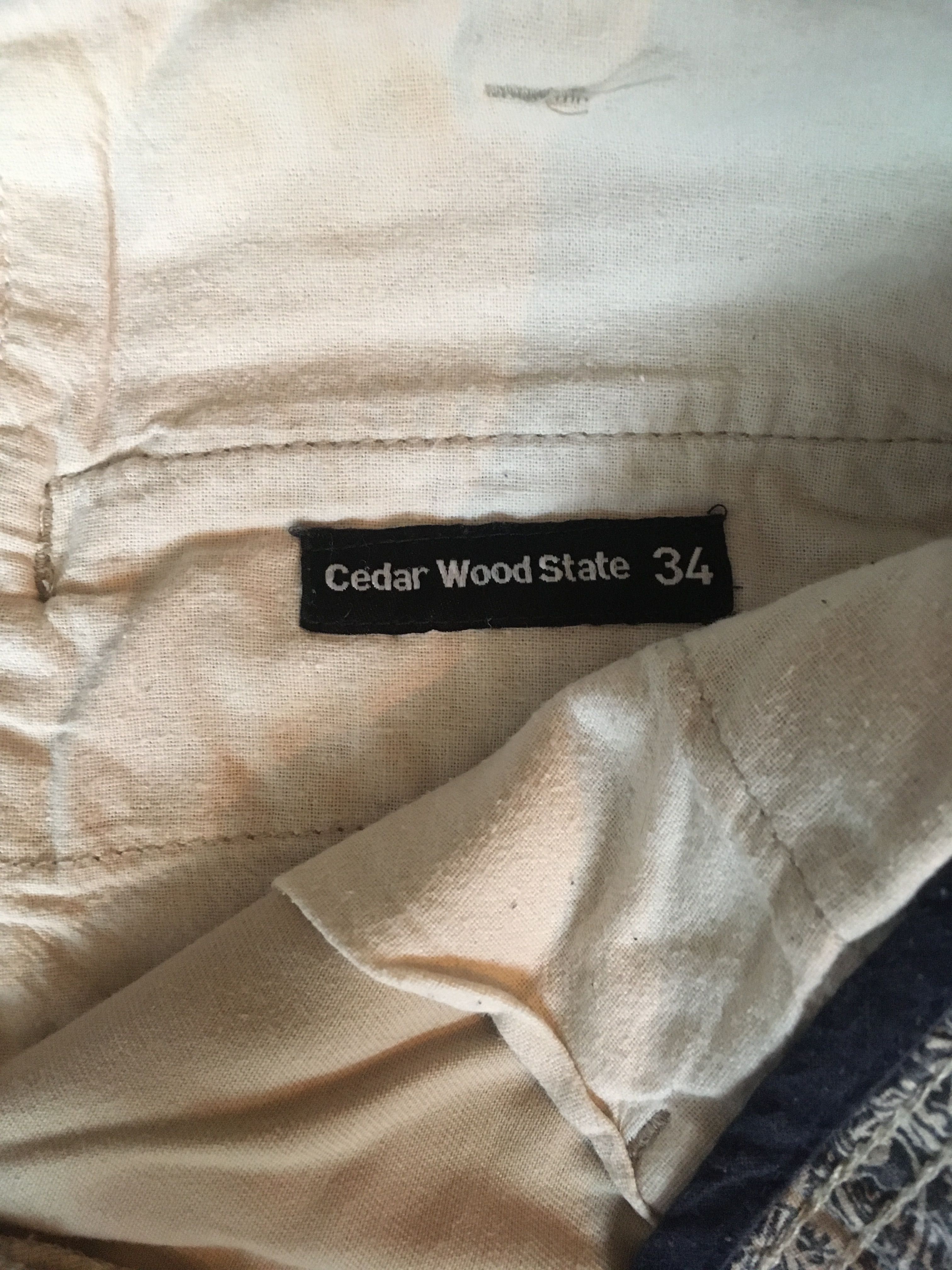 Krótkie spodenki Cedar Wood 34