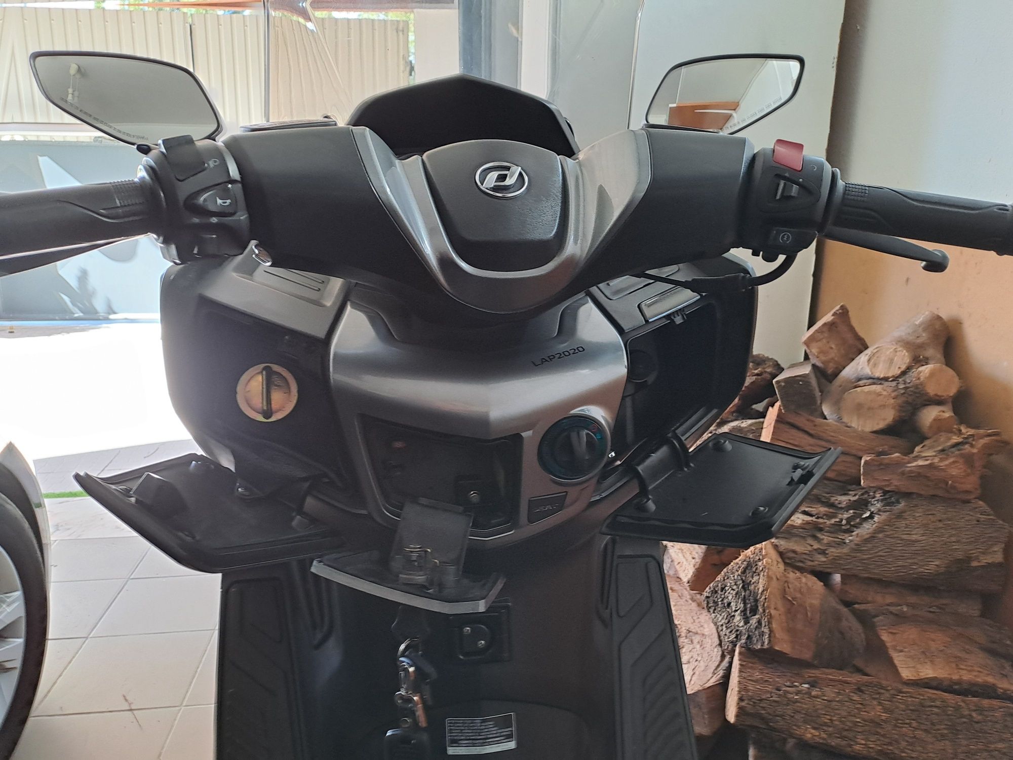 Scooter DAELIM 125 XQ1