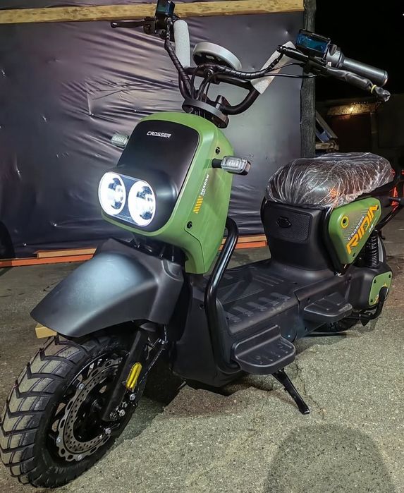 Скутер мопед самохуд електричний Crosser CR-4 1200 Вт,72V,24 Аг Графен