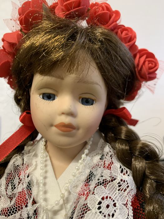Фарфорова лялька 32 см