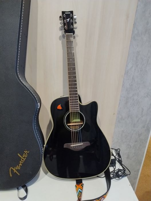 Гітара Yamaha FGX830C