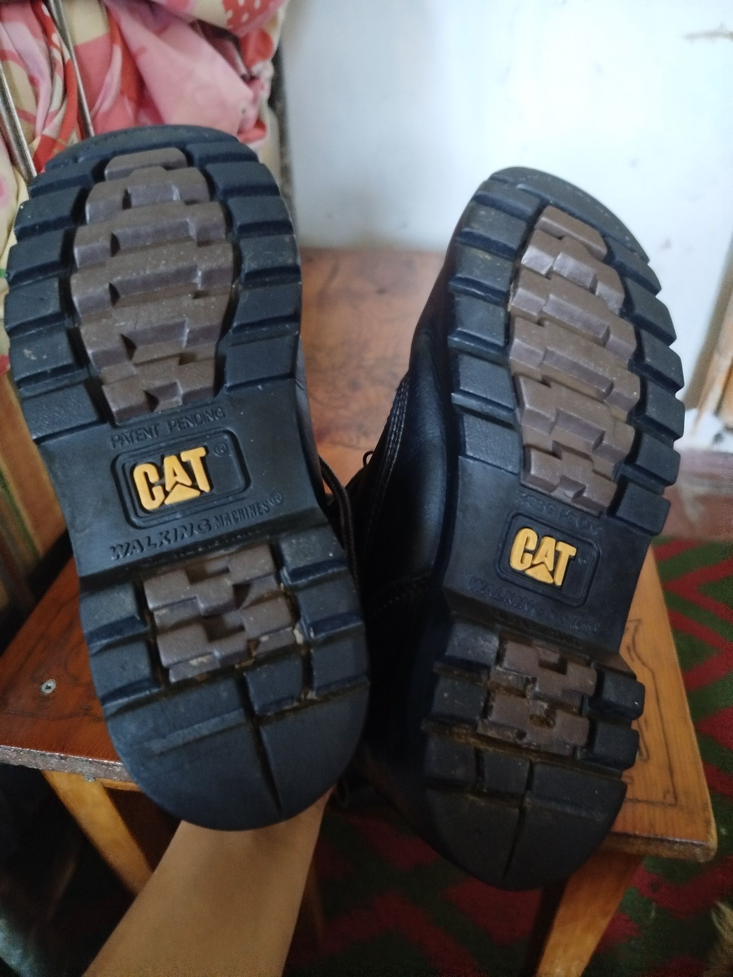 Ботинки осенние CAT