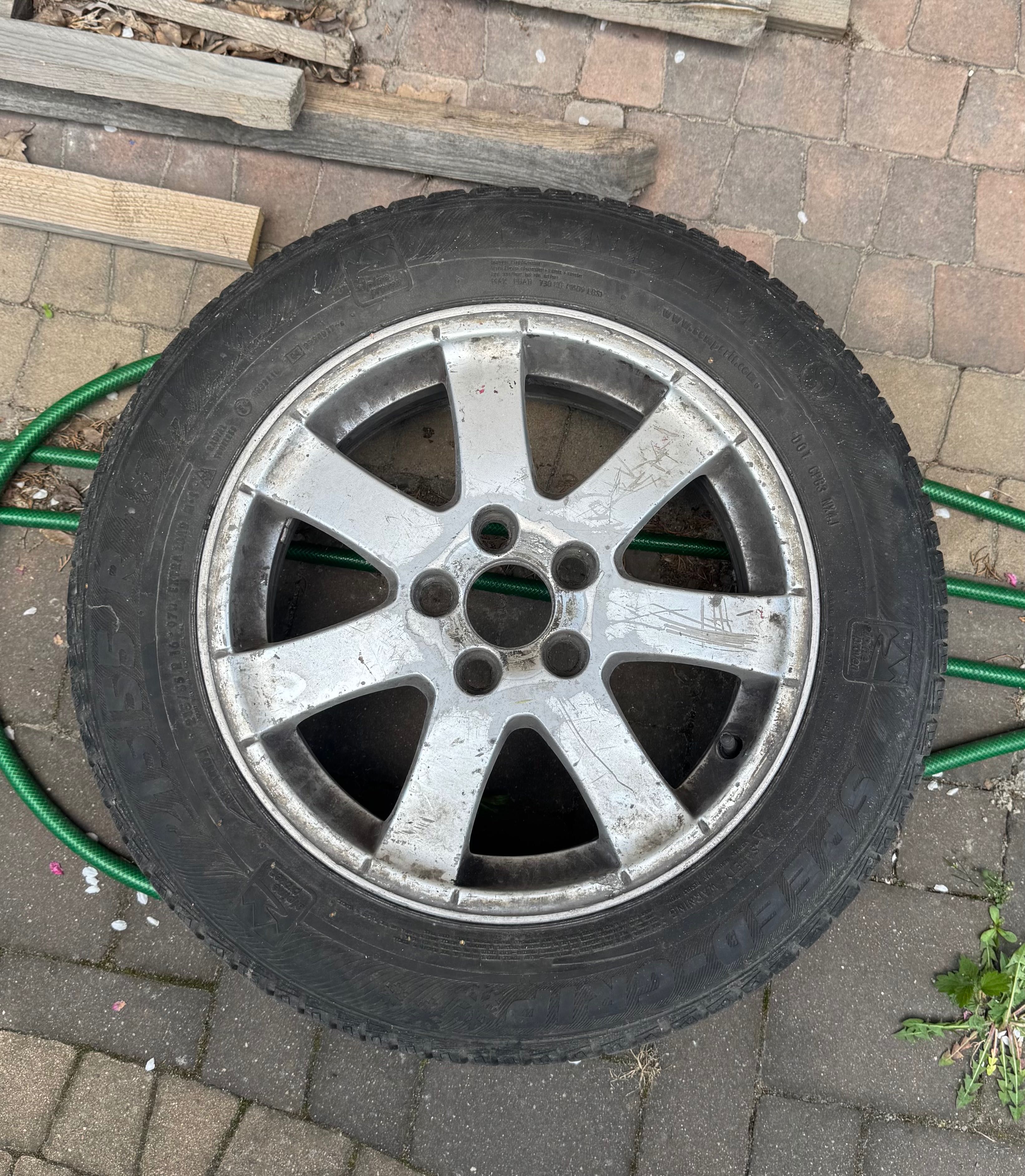 Felga z oponą 16 Volvo S40 V40 V50 S60 V60 5x108