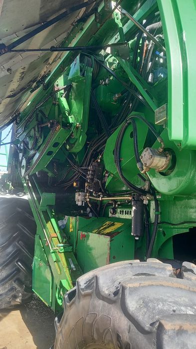Терміново продам Комбайн John Deere w540 2012року джондір