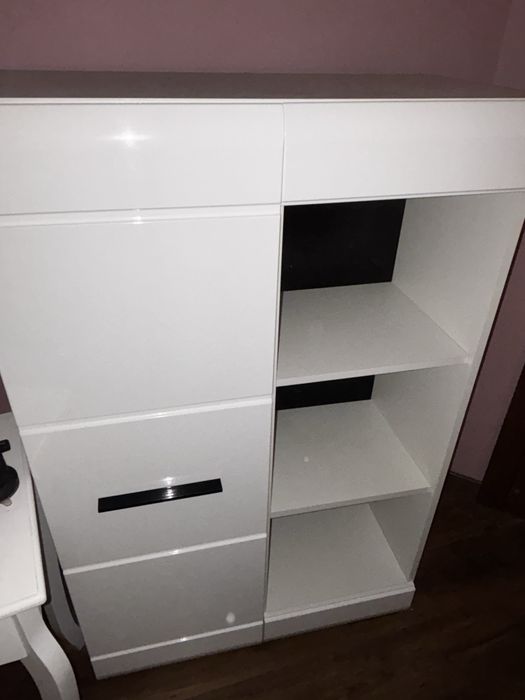 Sprzedam zestaw mebli