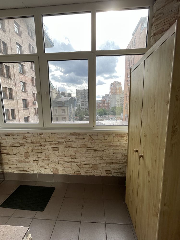 Оренда квартири з паркомісцем в центрі Києва!