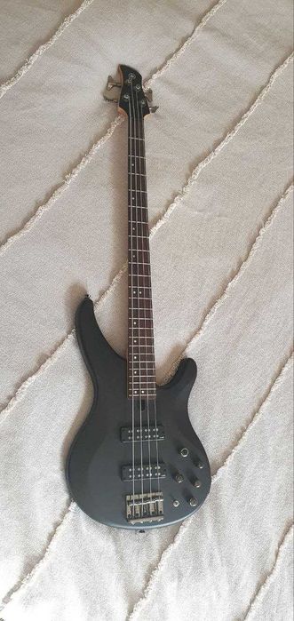 Yamaha TRBX504 gitara basowa