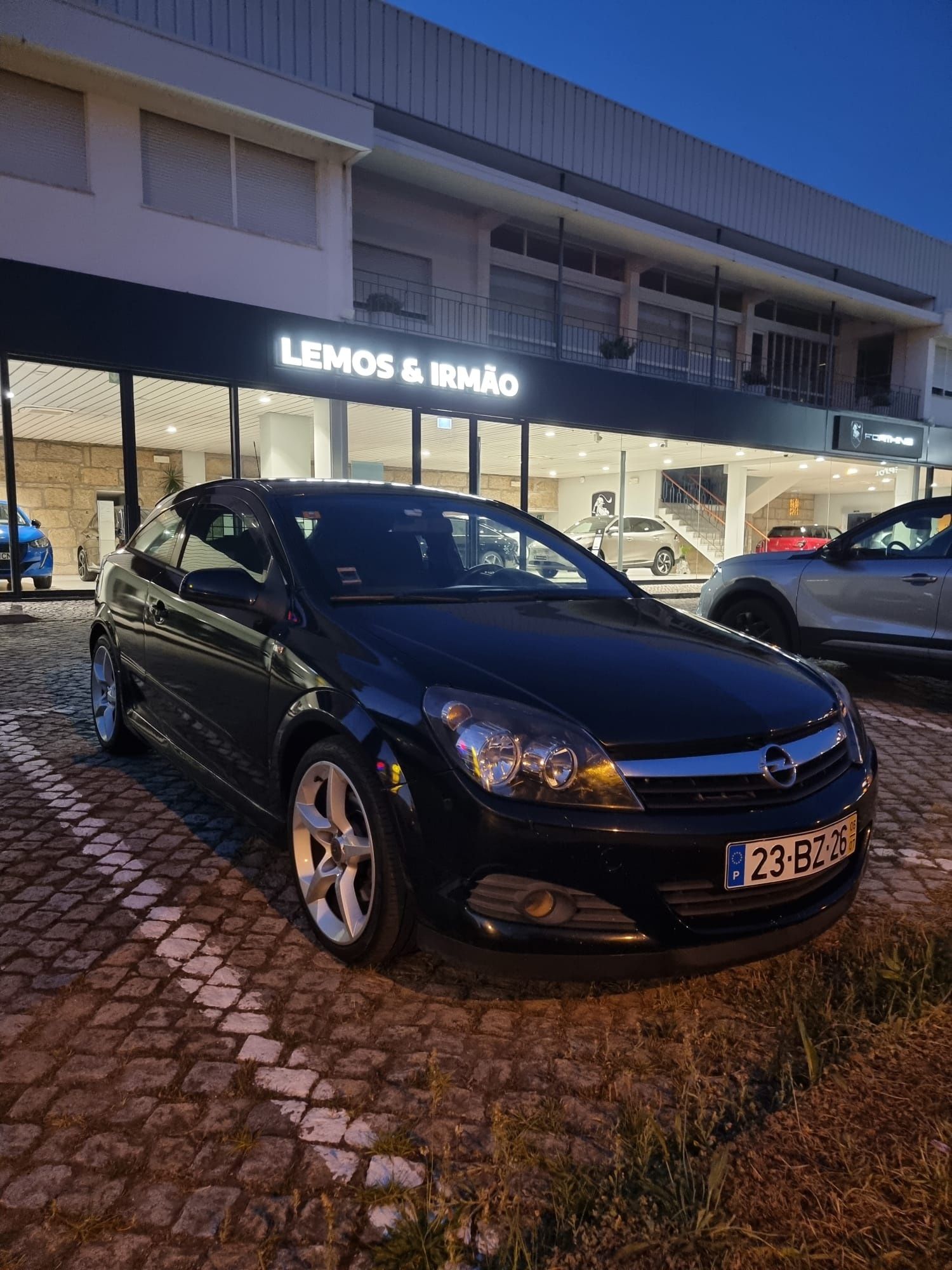 Opel Astra H GTC 1.9
