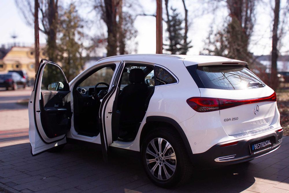 Прокат / Оренда Mercedes Benz EQА 250