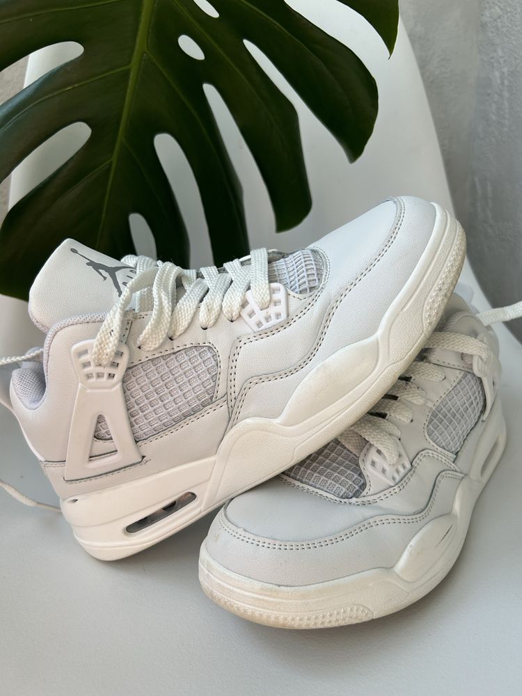 Кросівки Nike Air Jordan 4 Retro White Fur