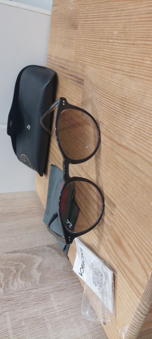 Vendo óculos de sol