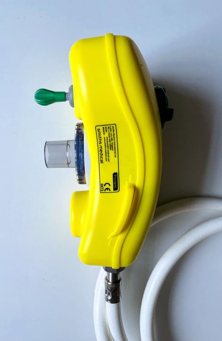 Respirator przenośny Smiths pneupac VR 1 -na motor, ATV, patrol pieszy