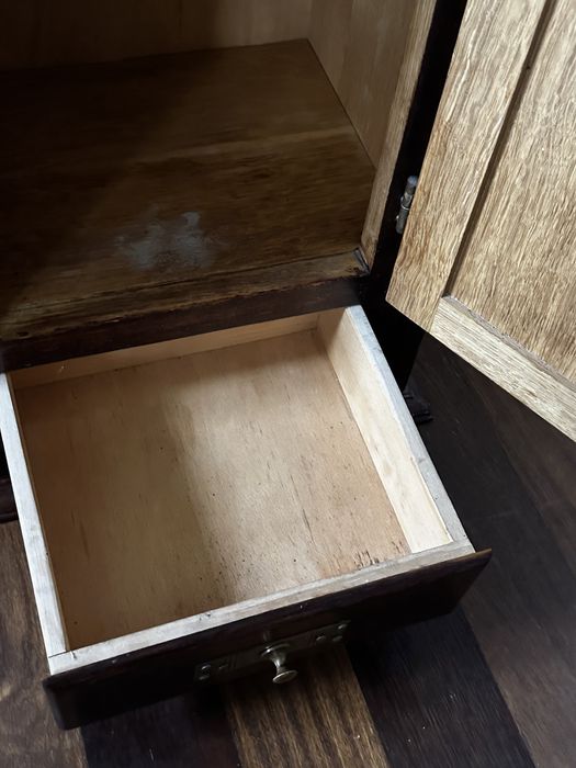 Szafka drewniana łazienkowa wisząca