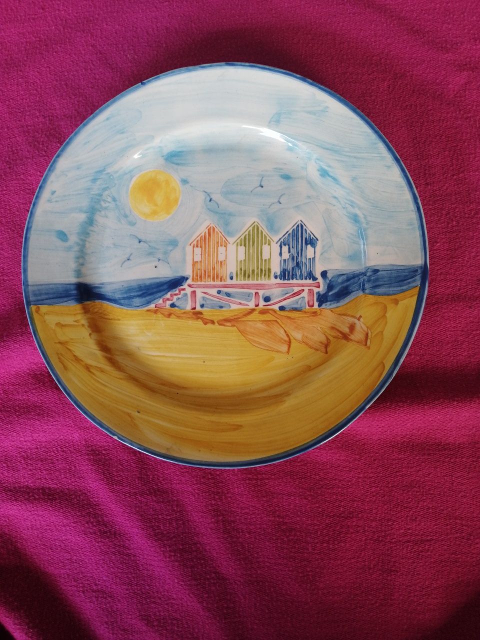 Pratos decorativos em cerâmica novos