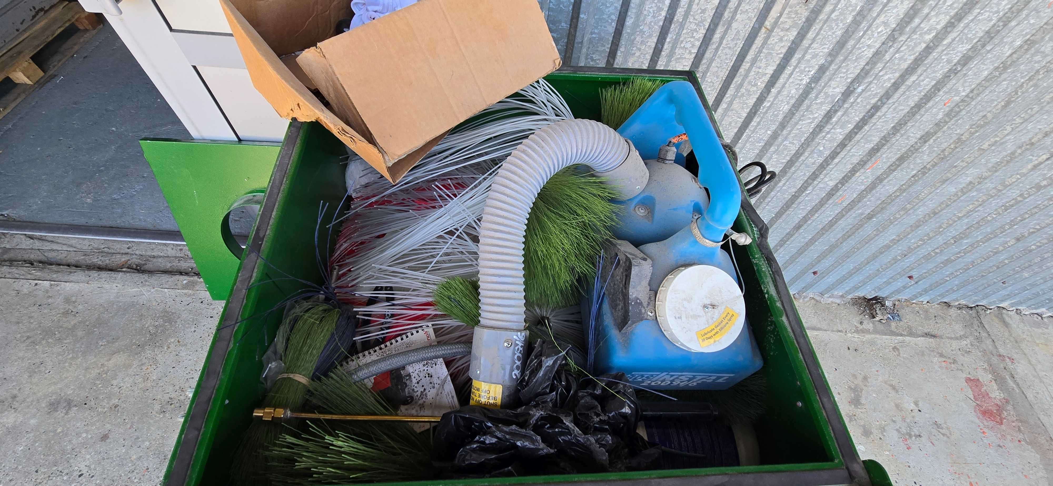 Podciśnieniowy oczyszczacz BOS CLEAN XLi BKT 5400 m³/h + Cleaner 750P