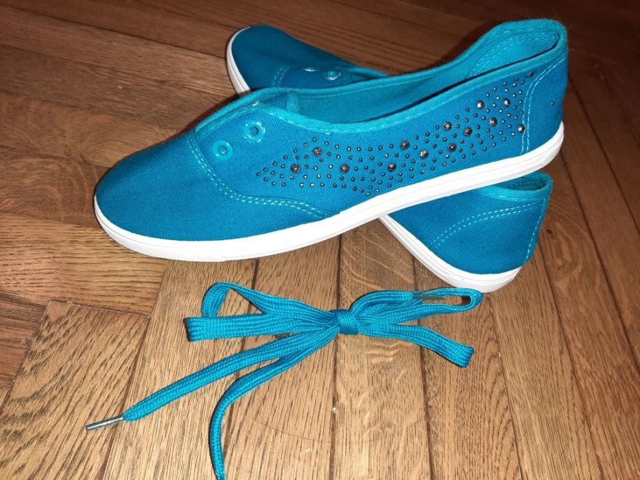 Nowe trampki baleriny niebieskie rozm. 38